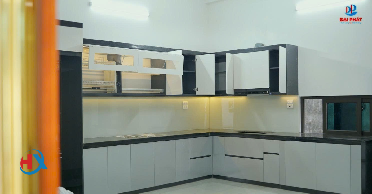 Bí Quyết Chọn Tấm Nhựa Làm Tủ Bếp – Giải Pháp Hiện Đại, Bền Đẹp Và An Toàn 2025